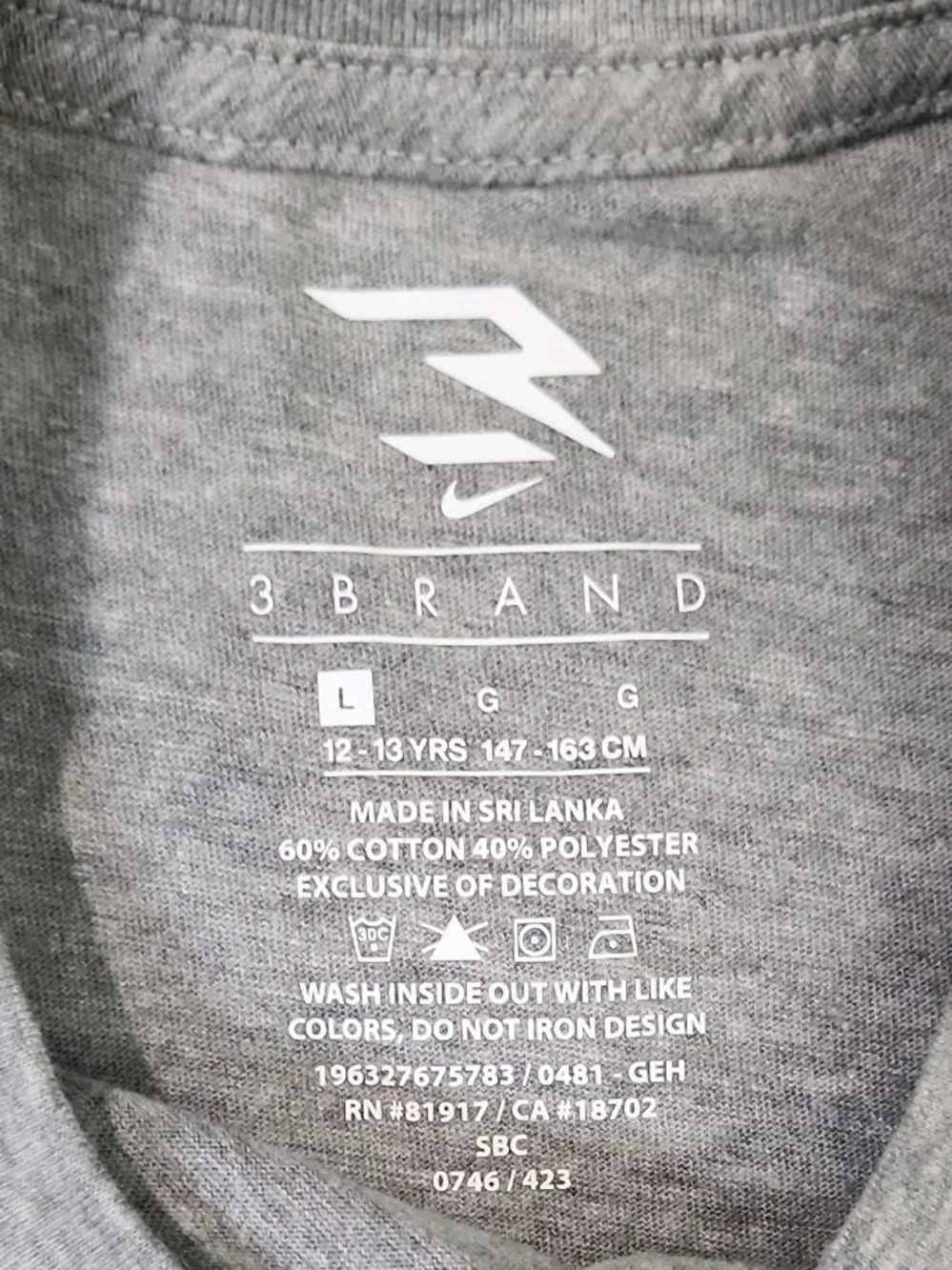 Nike 3BRAND Collection Boy's grey Short Sleeve Level Up T-Shirt Size L